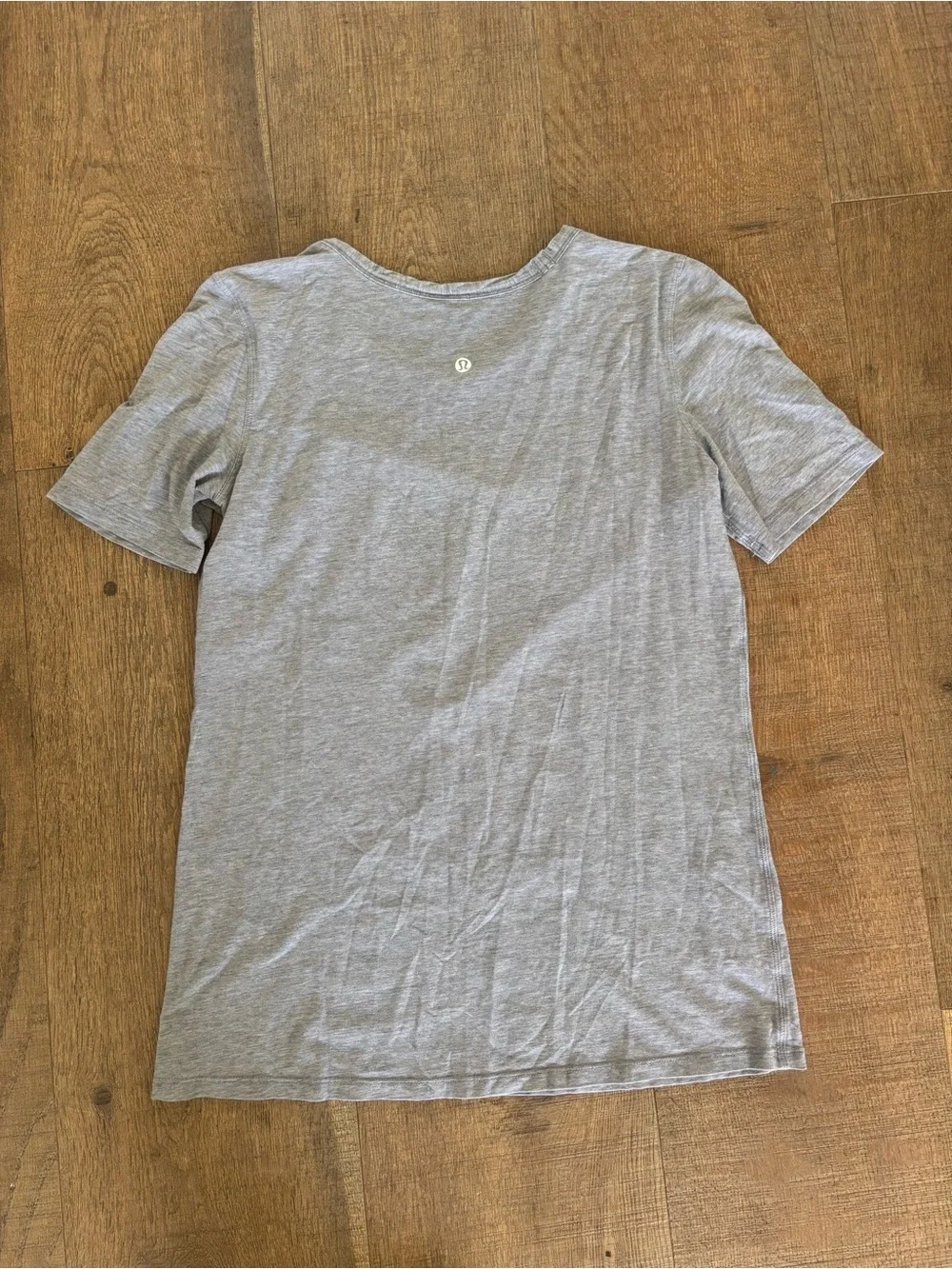 lululemon gray short sleeve athletic tee shirt